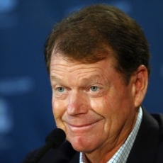 Tiger Woods has actually just saved Tom Watson a massive headache.